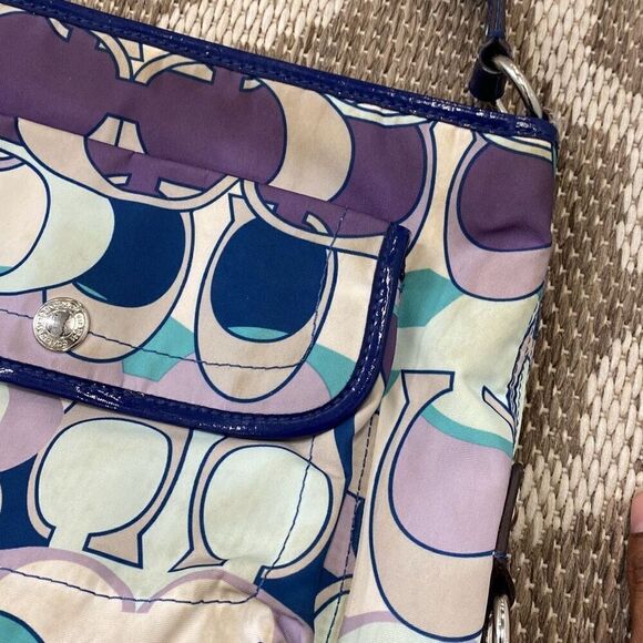 Coach Y2K Kyra Daisy Scarf Crossbody Bag - Picture 3 of 9